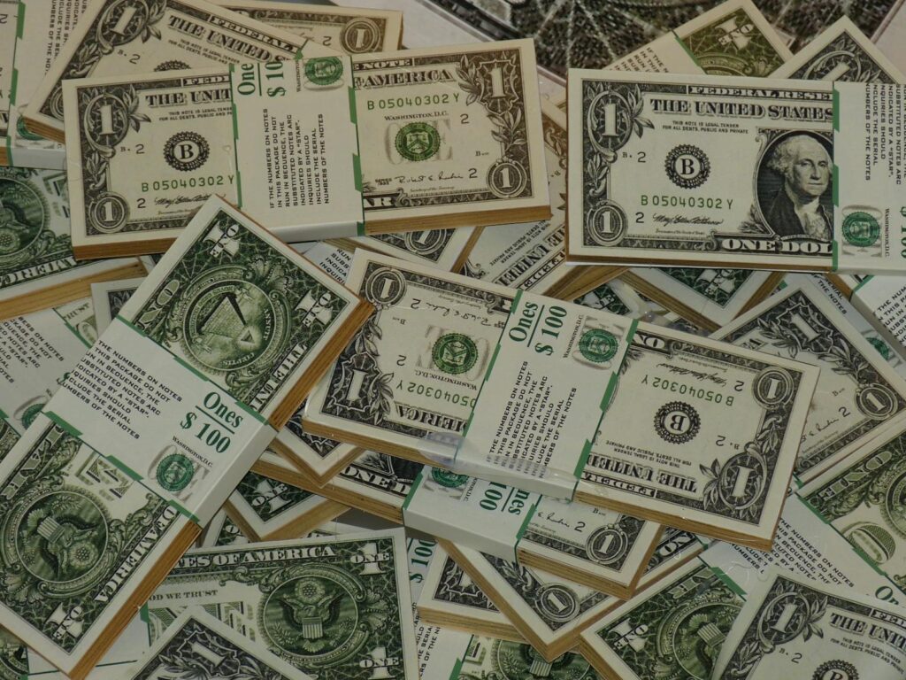 como ganhar em dólar no brasil