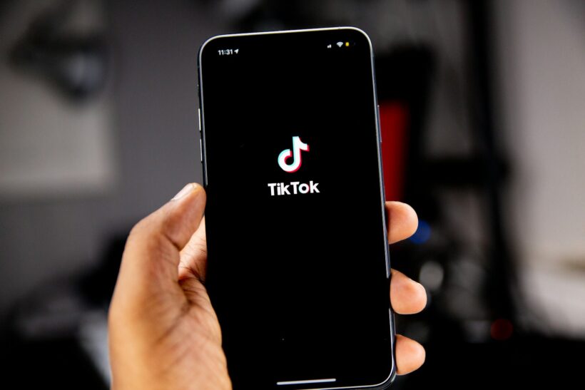 Aprenda como usar a TikTok Shop para afiliados e aumente suas comissões com vídeos que convertem, estratégias eficientes e produtos certos para promover.