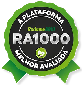 Um selo com bordas verdes escrito "unica plataforma RA1000", certificação do Reclame Aqui de excelência em atendimento