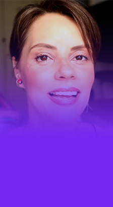 Carolina Barros - infoprodutora do canal de Youtube "Fazedora de Vídeos".